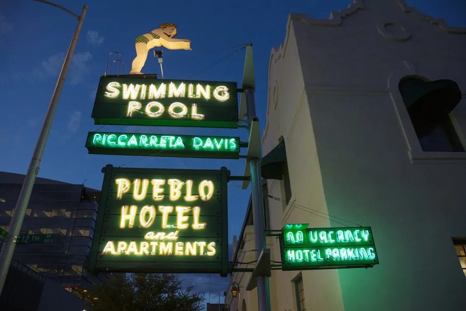 Pueblo Hotel neon sign, downtown Tucson